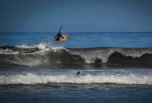 Wave descriptions for surfing